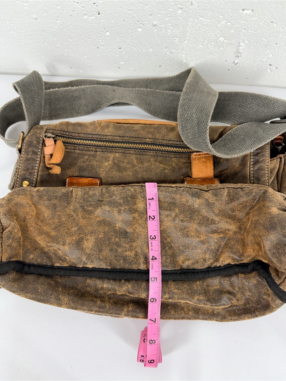 Bed Stu brown distressed leather crossbody messenger bag READ - Picture 11 of 16